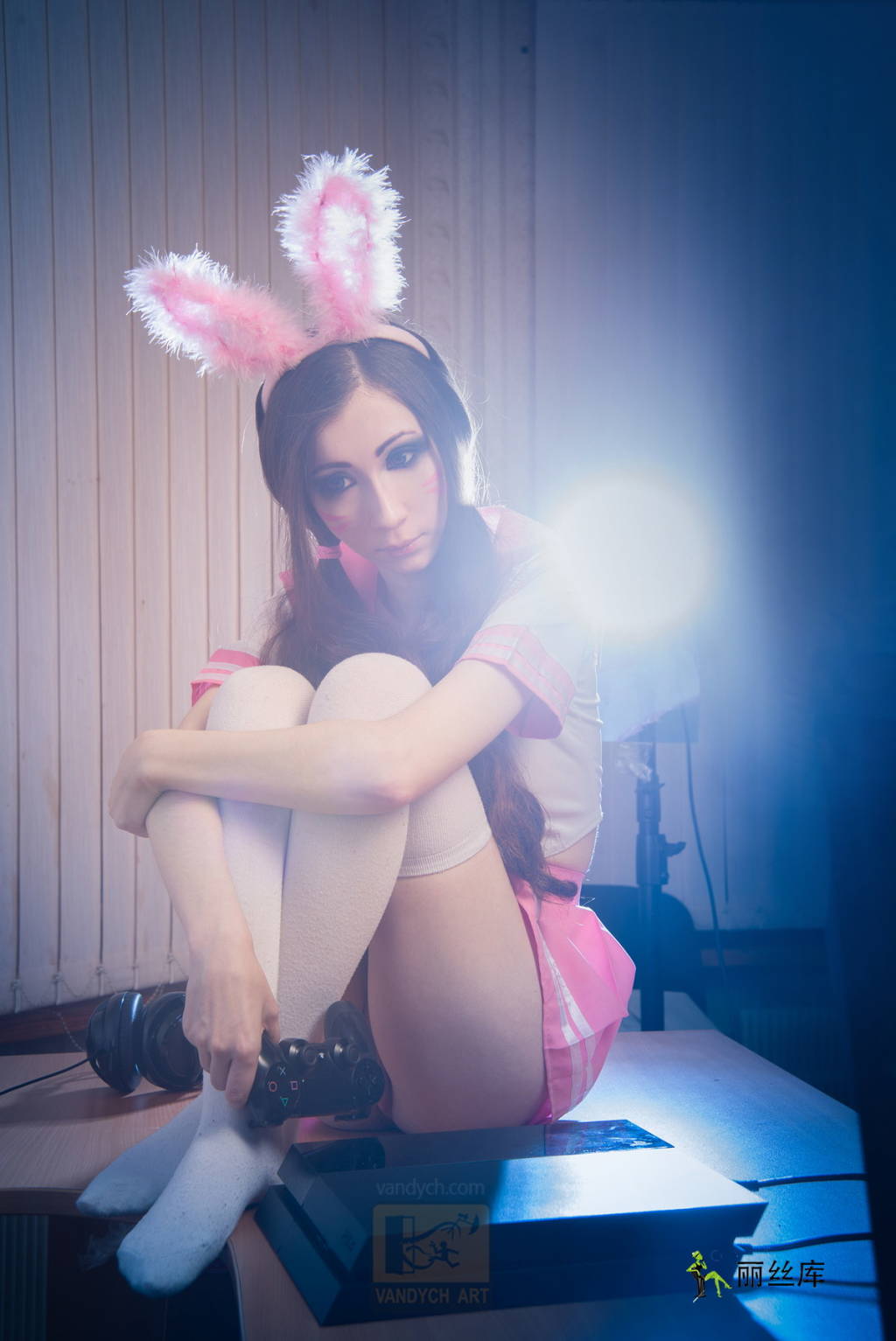 Alina Latypova Rabbit-ps4_˿