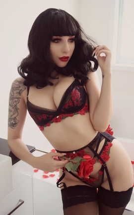 Beke Jacoba-Roses