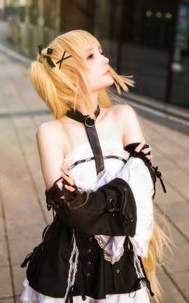 ˹coser RocksyLight Marie Rose Main