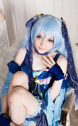 ˹coser RocksyLight Unknown (Vocaloid maybe)